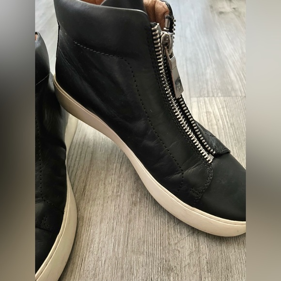 Lena by Frye double zip leather low top platform athletic shoes - Picture 5 of 10